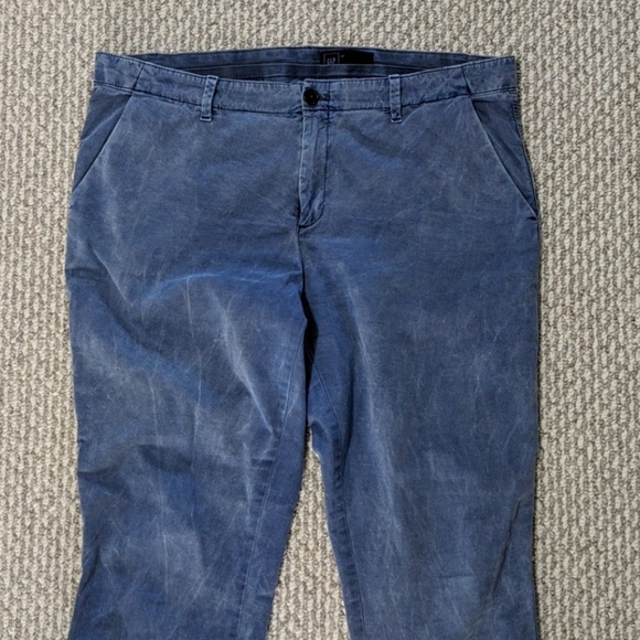 Gap Straight-leg Chino - Picture 3 of 3